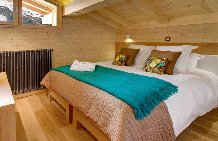 location chalet 12 personnes la Clusaz magnifique chalet situé dans un site sublime des confins montagne des Alpes