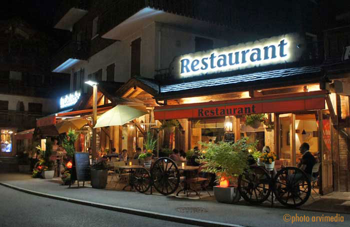 Restaurant sémininaire mariage fête grande salle de mariage ou séminaire à la Clusaz
